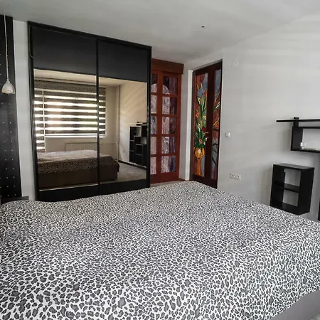 Palacio - 2 Bedroom On Main Square Lejlighed *